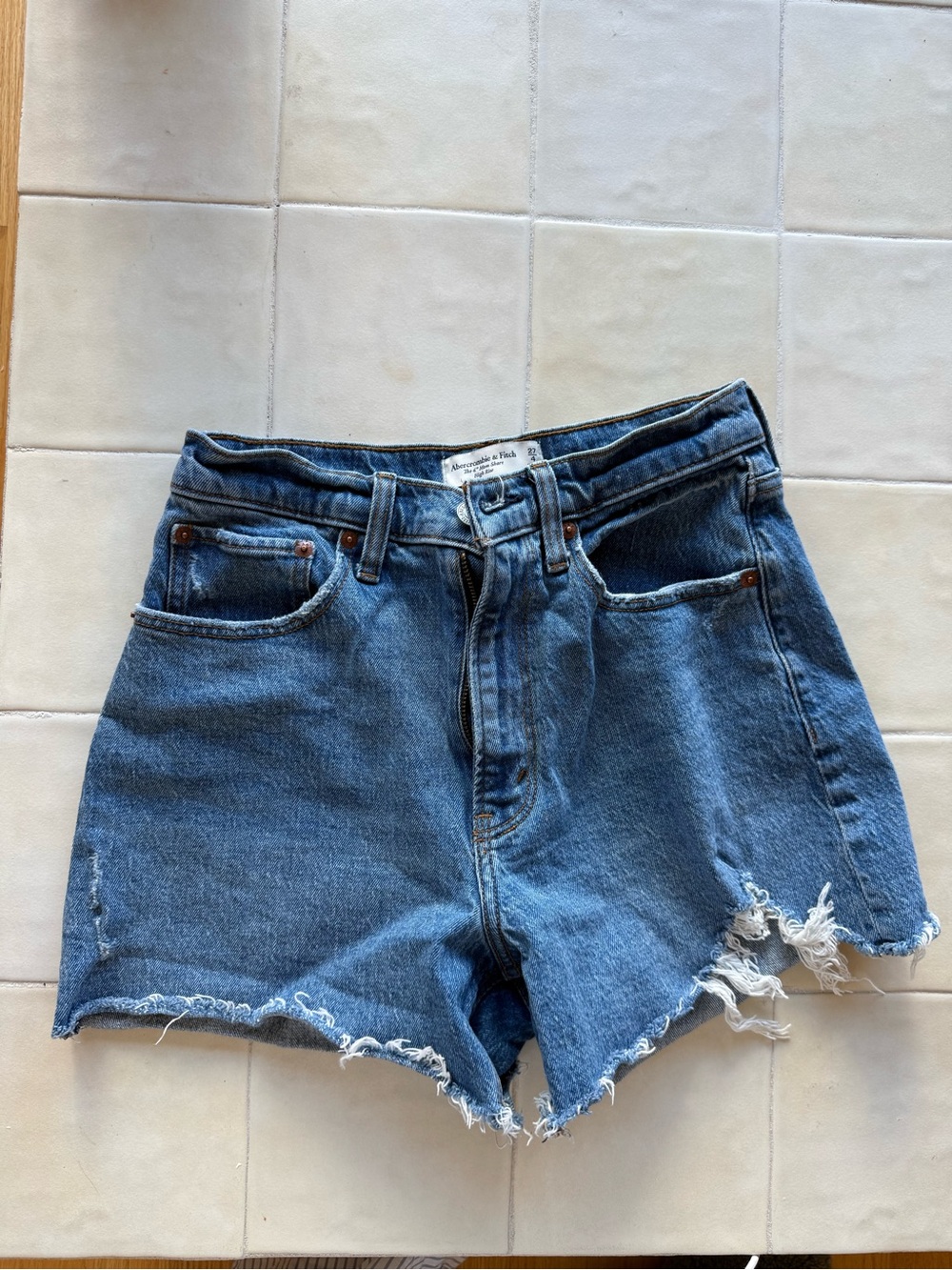 Abercrombie & Fitch curve love mom jeans